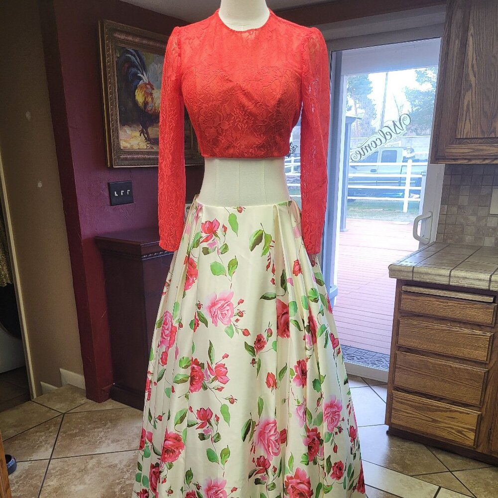 Stunning Sherri Hill Prom Dress Size 2